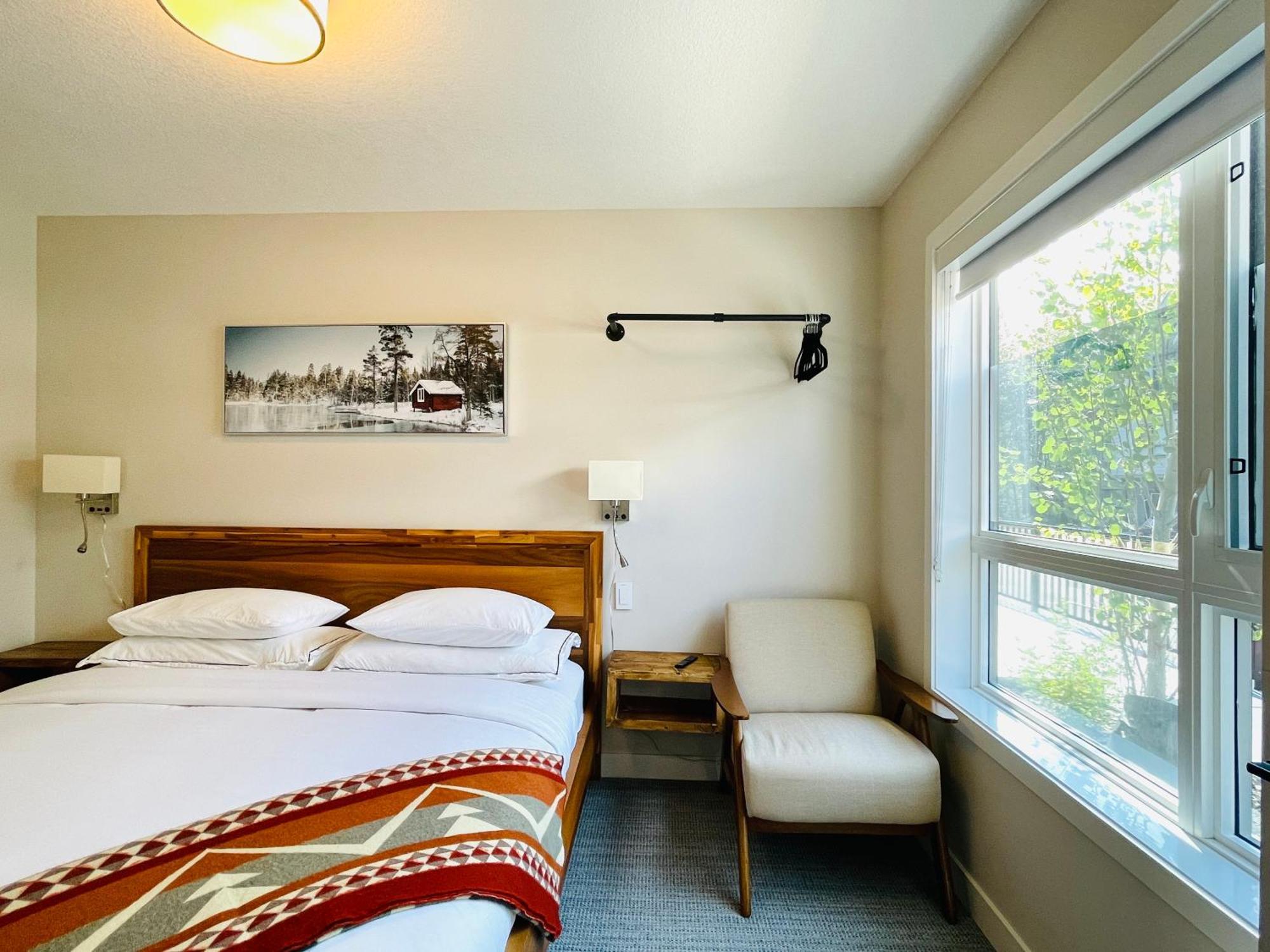 Joe'S Contemporary 2 King Bedrooms Vacation Home In Canmore Exterior photo